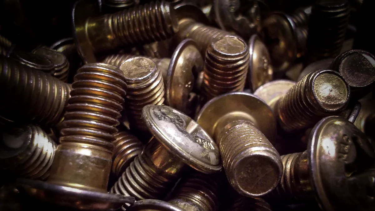 Fasteners freight forwarding from China
